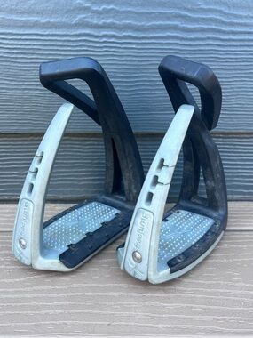 FreeJump Soft Up Lite Kid Stirrups